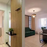 Apartment Lovely In With Private Parking