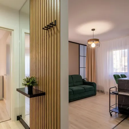 Apartment Lovely In With Private Parking