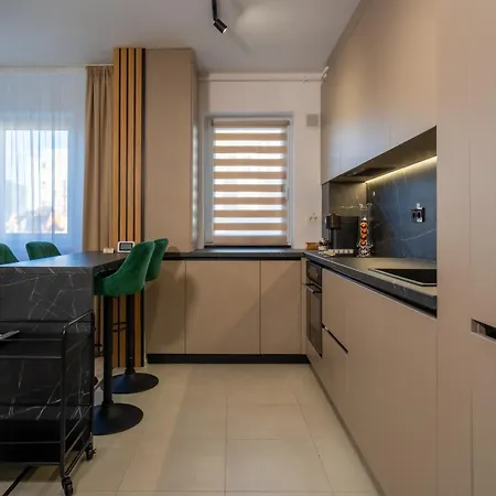 Apartment Lovely In With Private Parking Brasov