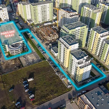 Lovely In With Private Parking Apartment *