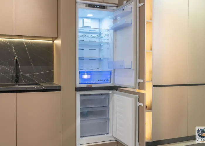 Apartment Lovely In With Private Parking *