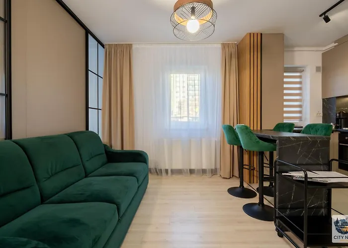 Lovely In With Private Parking