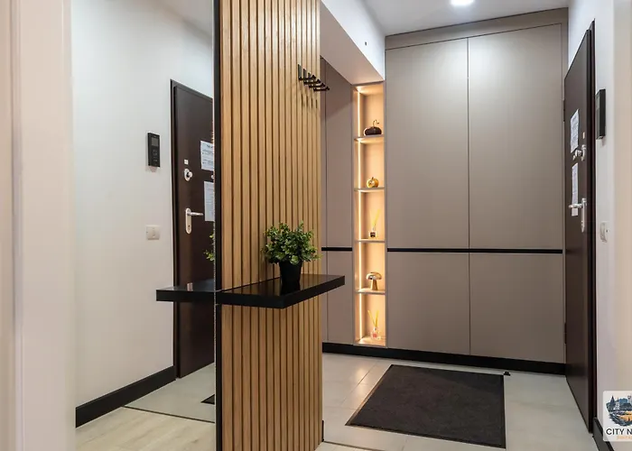 Apartment Lovely In With Private Parking *